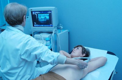 乳房有腫塊但不痛怎么回事？