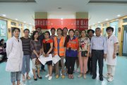 我院黨委為橋東南內(nèi)環(huán)社區(qū)困難黨員、環(huán)衛(wèi)工人免費(fèi)體檢